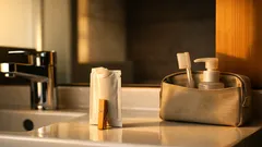 旅行の化粧品サンプルが倒れない 洗濯ばさみ1個でできる簡単収納術