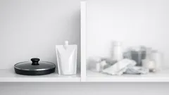 ダイソーのブックエンド収納が優秀 550円でキッチンも洗面所もすっきり整う