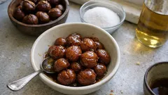 余った茹で栗がごちそうに。少ない材料でできる、やさしい甘さの栗の甘露煮